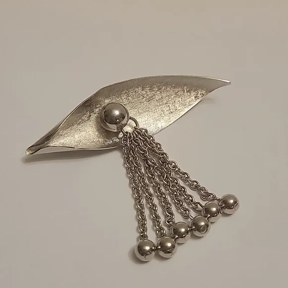 Vintage Pin and Earring Set - Picture 3 of 6